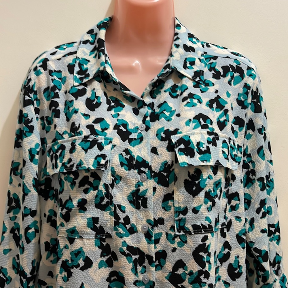 Jones New York top size M